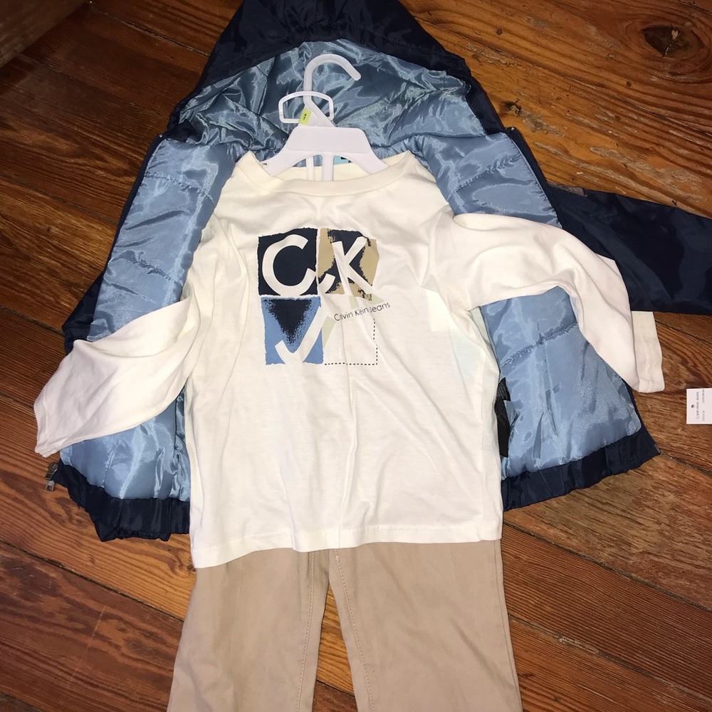 Boys 3 piece Calvin Klein set, 4T, new